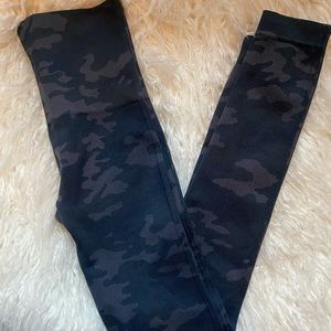 Spanx camo leggings. Like new.